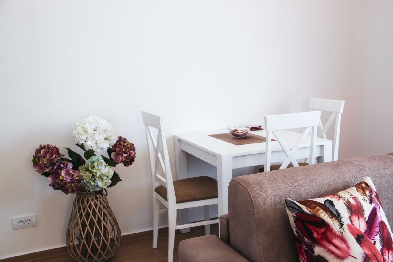 Apartments Tramonto Тиват Екстериор снимка