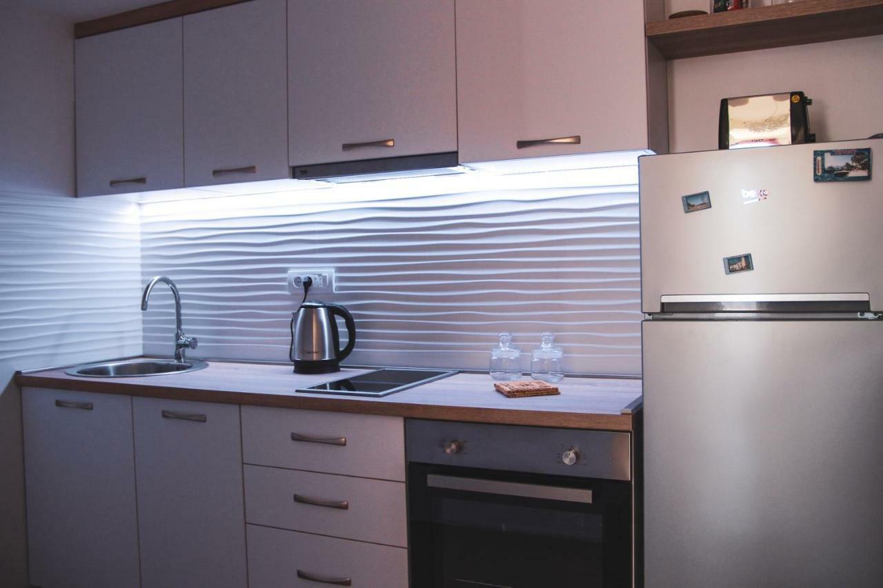 Apartments Tramonto Тиват Екстериор снимка