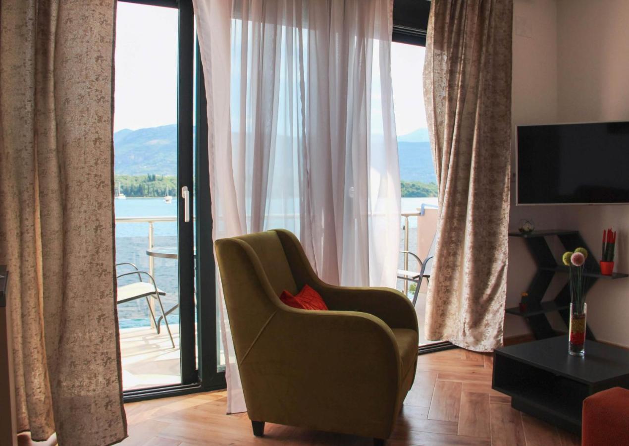 Apartments Tramonto Тиват Екстериор снимка
